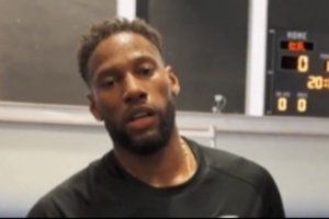 威姆斯：我还能打CBA 很简单 找个球员来跟我训练一周 看受得了不