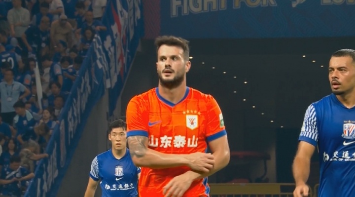 mk直播-该如何形容😱瓦科47天7战狂轰14球！1次大四喜2次帽子戏法！