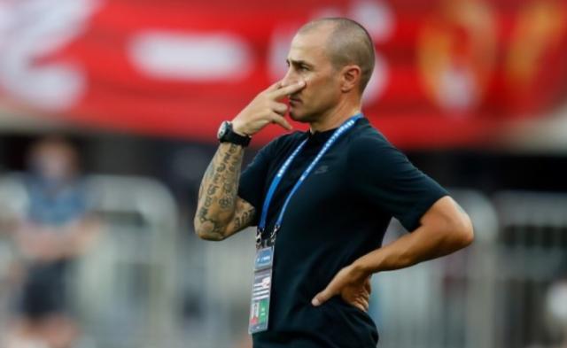 mk体育网页版-5球大胜难掩一漏洞 广州队防线顽疾让卡帅也无奈